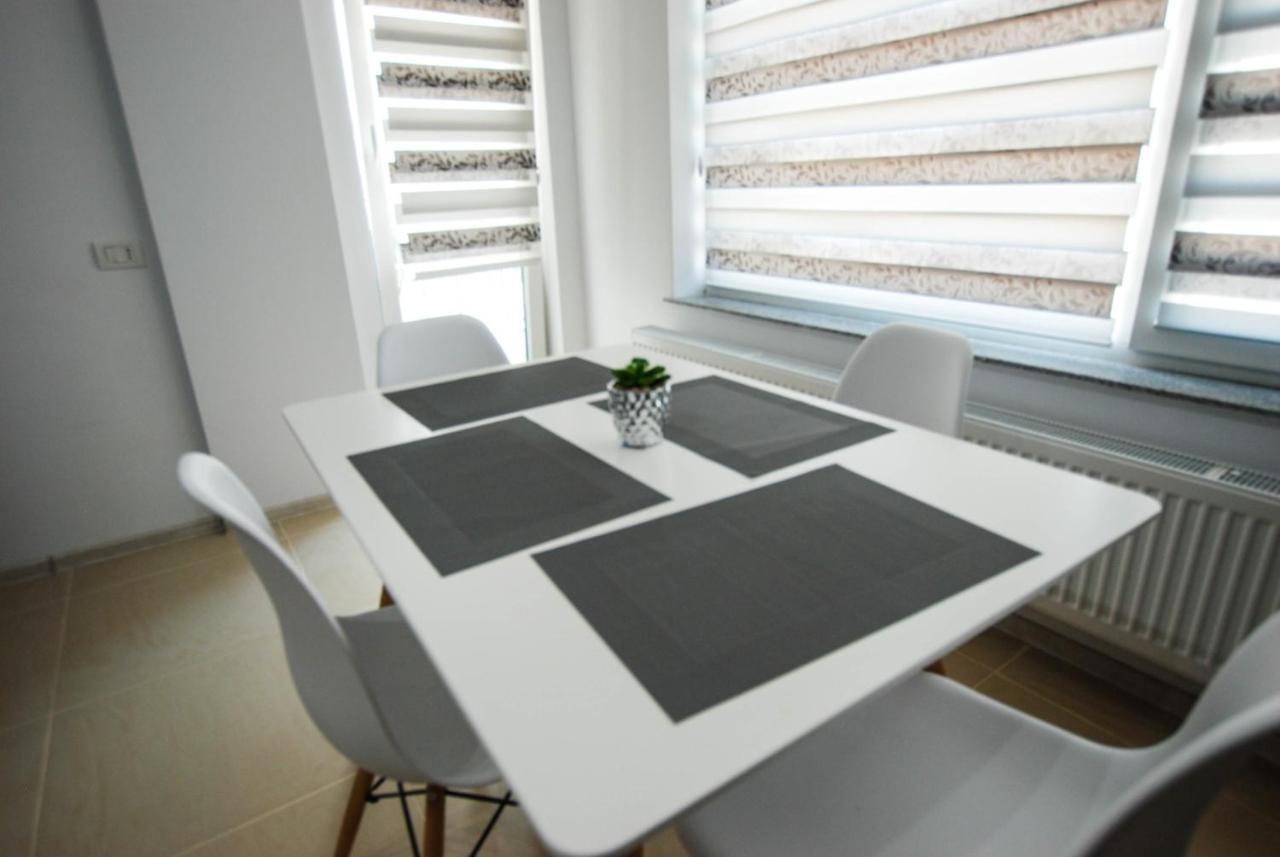 Ambra Apartment Mamaia-Nord Năvodari Exteriér fotografie